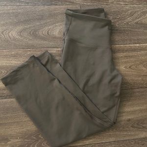 Old Navy Active Crop Leggings